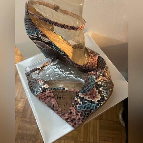 🎉HP🎊 Jessica Simpson “Maggey” Wedge Sandals - Picture 4 of 5